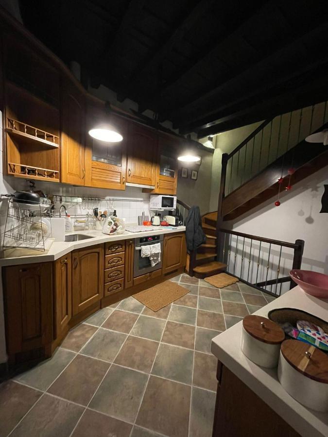 Little Tower Villa โปเตส ภายนอก รูปภาพ
