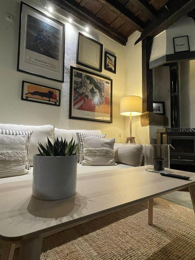 Little Tower Villa โปเตส ภายนอก รูปภาพ